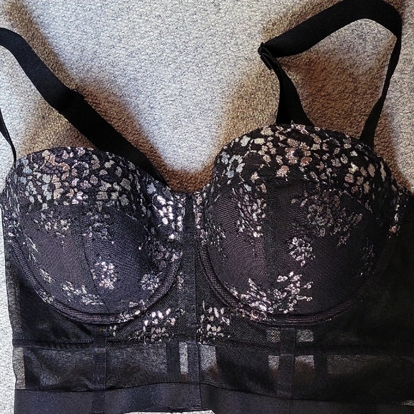 Victoria's Secret Black Embellished Bra Size 36C - Picture 13 of 16